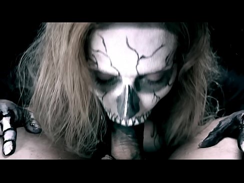 ❤️ Démonické dievča fajčí kokot svojimi čiernymi ústami a prehĺta semeno. ☑ Anal video na sk.klassikaprint.ru ﹏